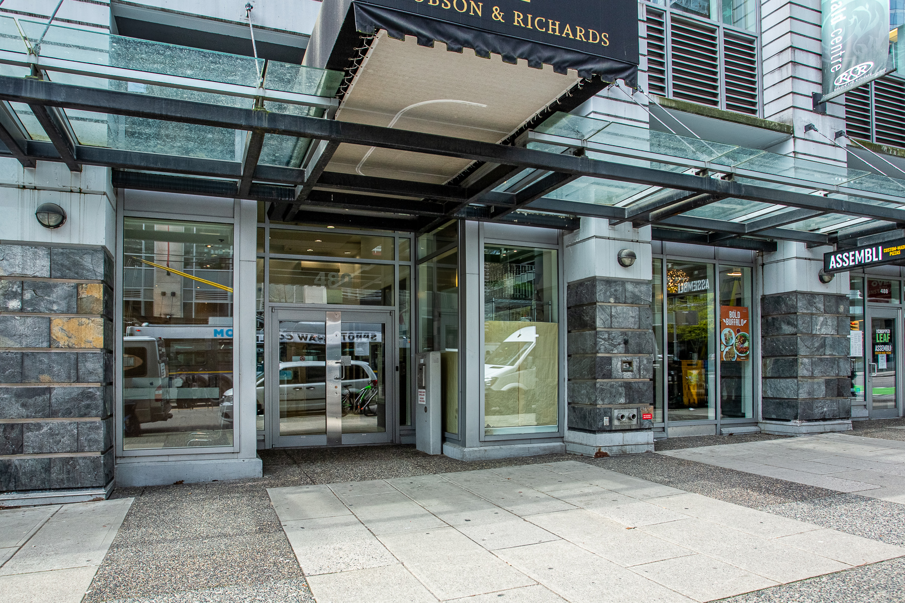 480 Robson Street - R & R, Vancouver MLS® Sold History & For Sale