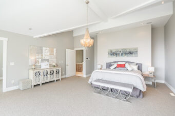 4710 Piccadilly South
