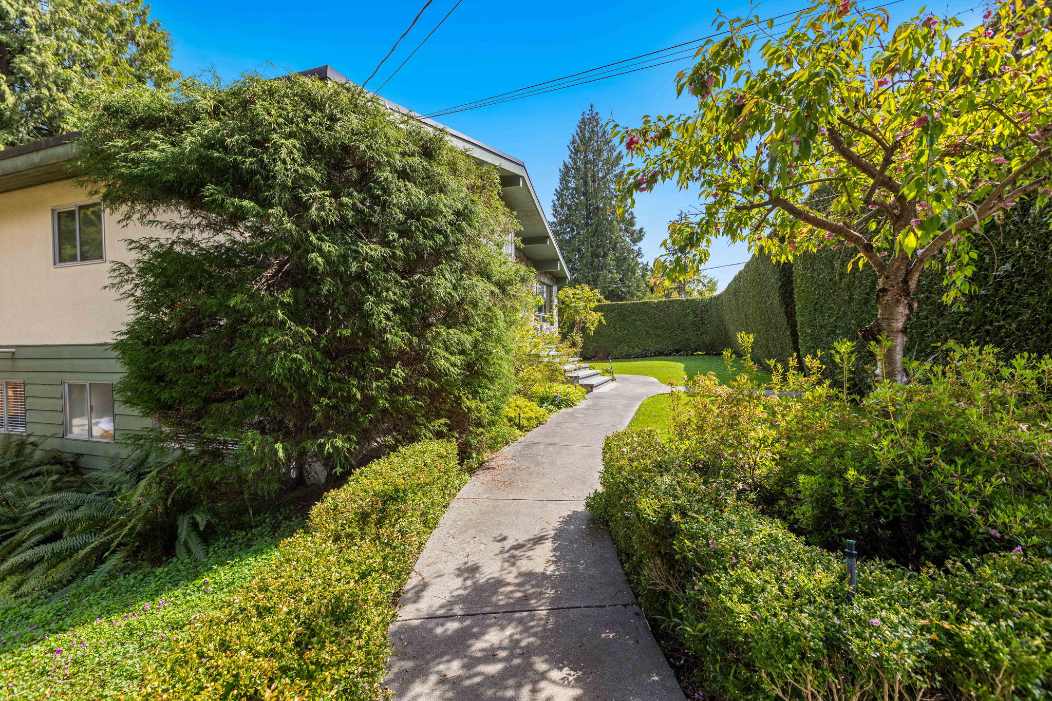 712 Fairway Drive