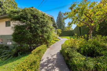 712 Fairway Drive