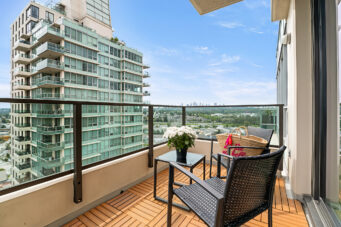 #2102 – 2200 Douglas Road