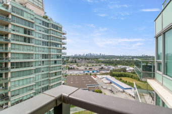 #2102 – 2200 Douglas Road