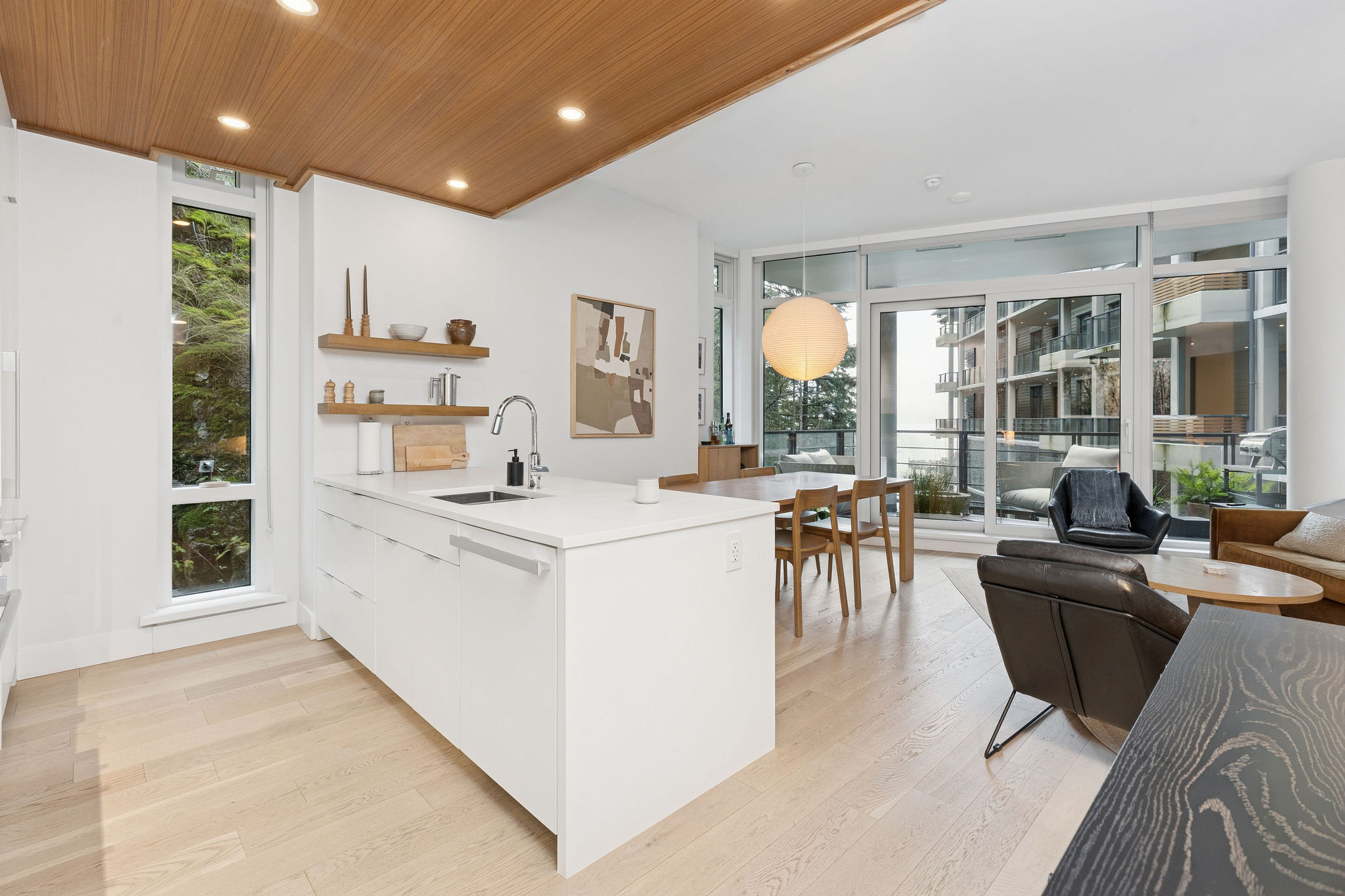 #401 – 6699 Nelson Avenue