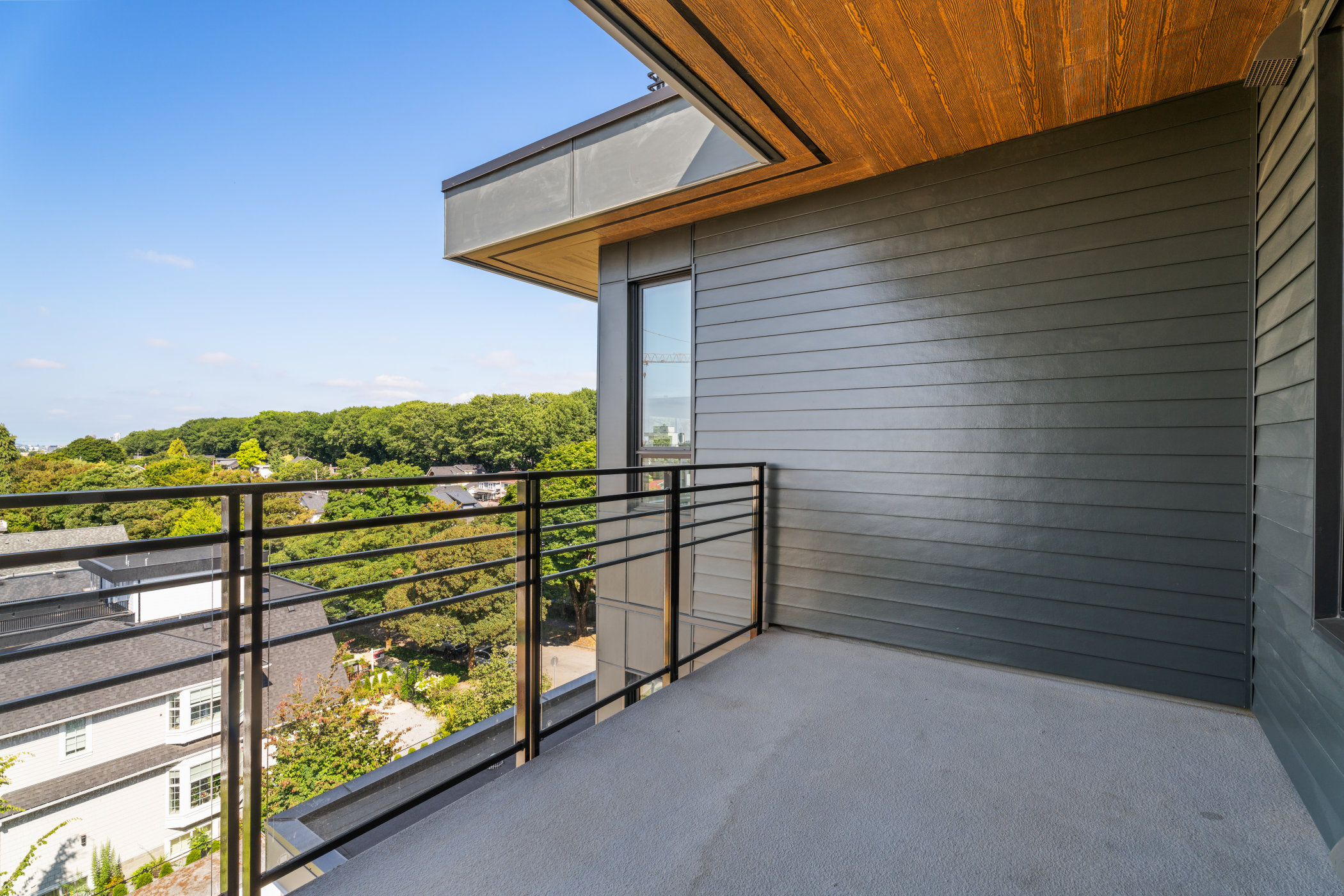 #603 – 2450 Garden Drive