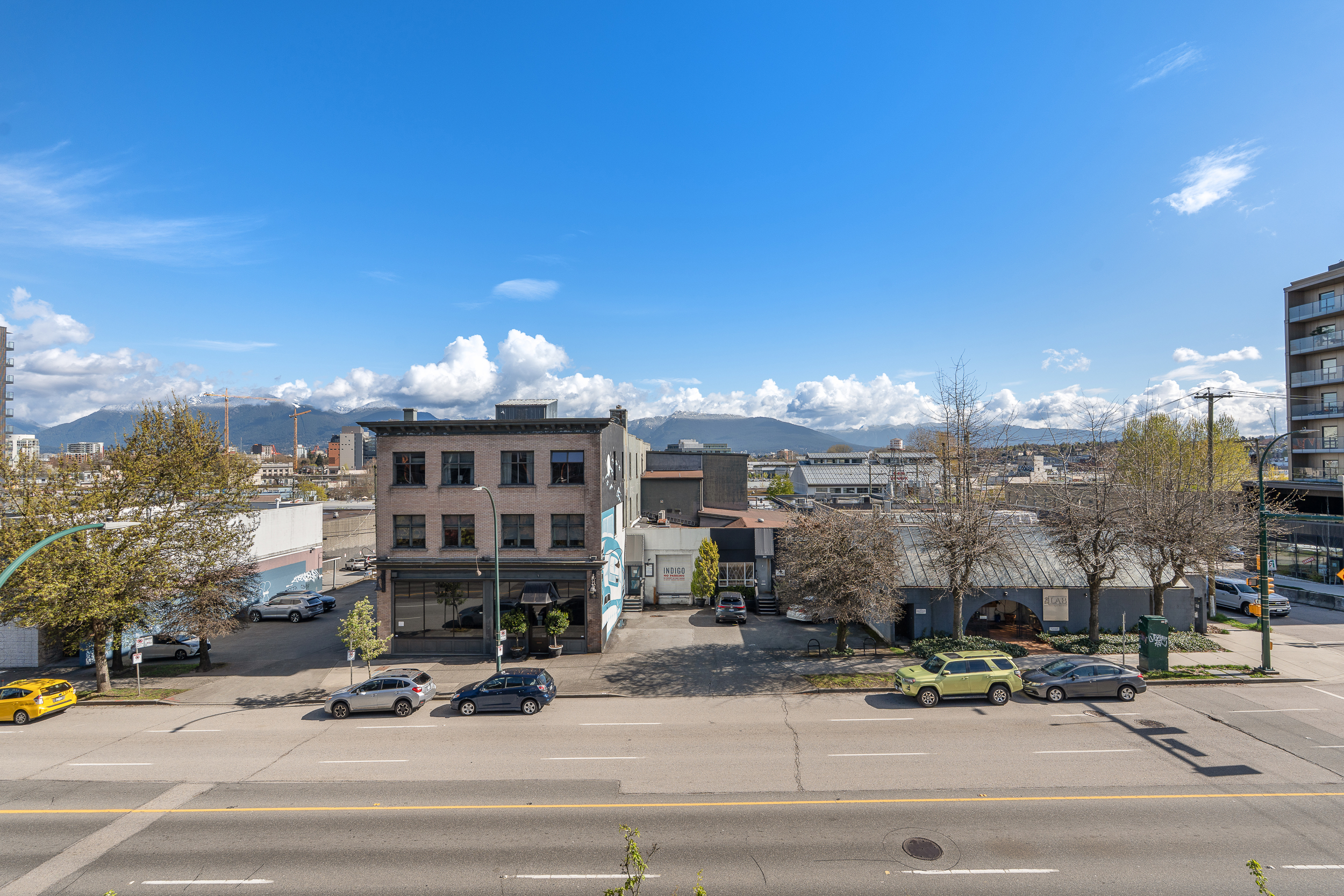 #417 – 256 E. 2nd Avenue