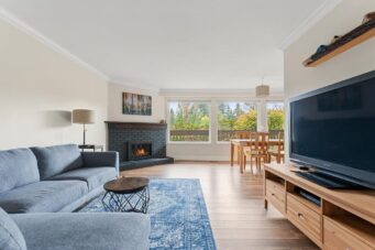 1019 Old Lillooet Road