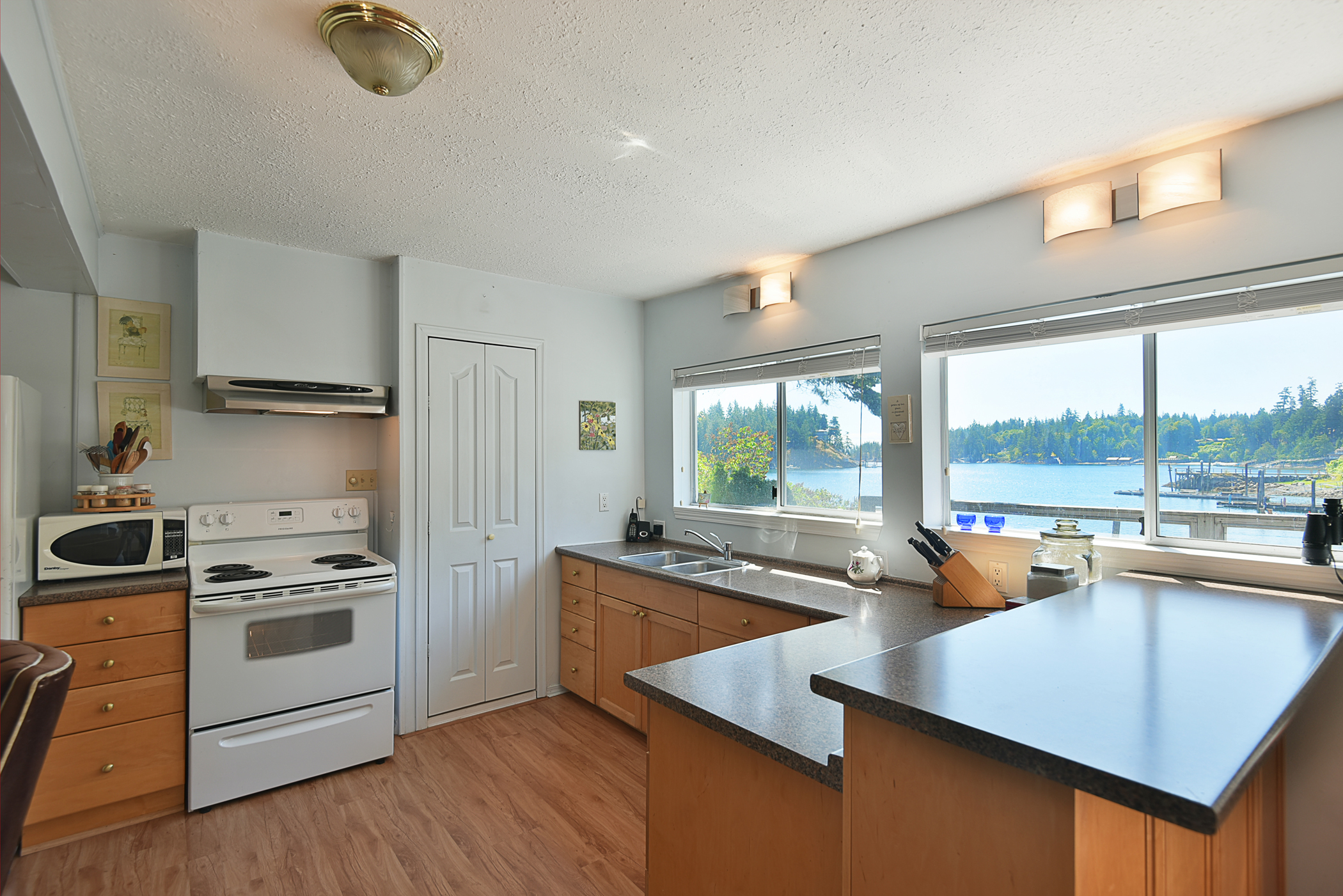 4776 Francis Peninsula Road