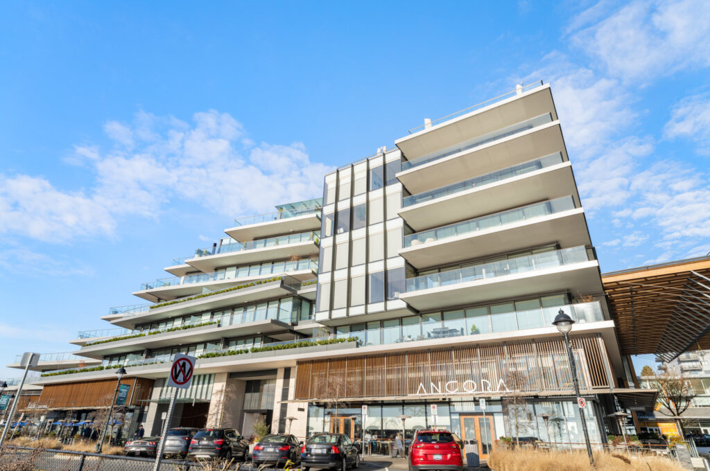 #409 – 1355 Bellevue Avenue