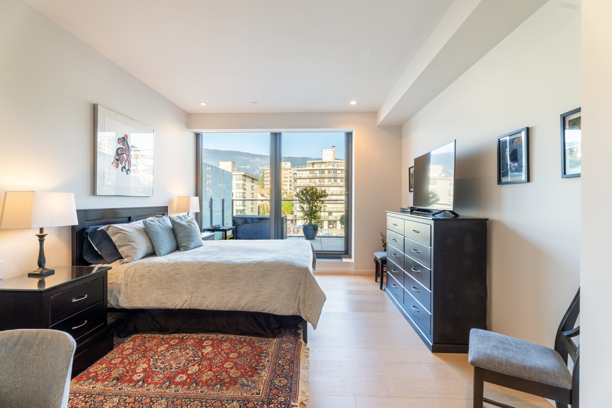 #409 – 1355 Bellevue Avenue