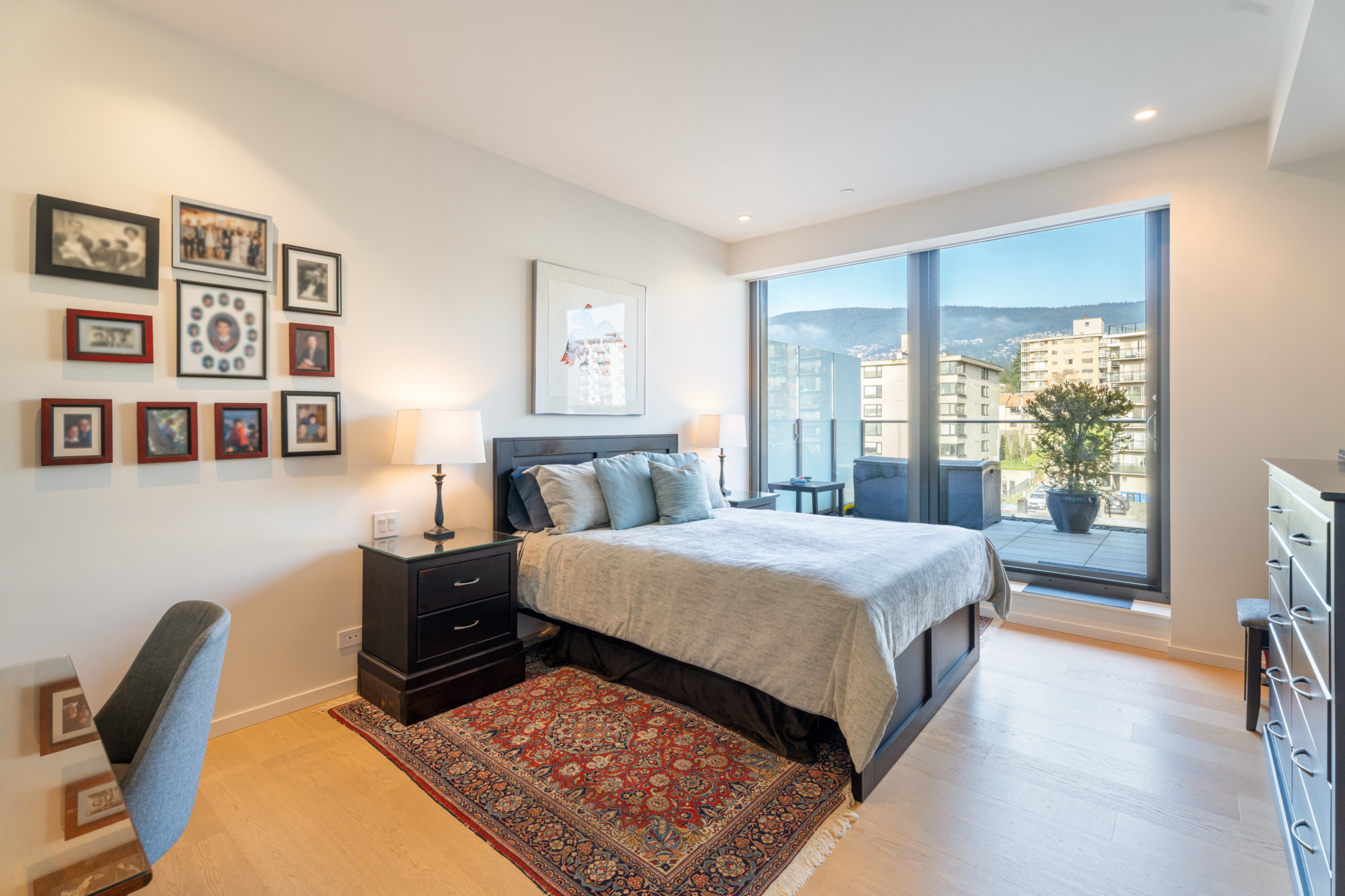 #409 – 1355 Bellevue Avenue