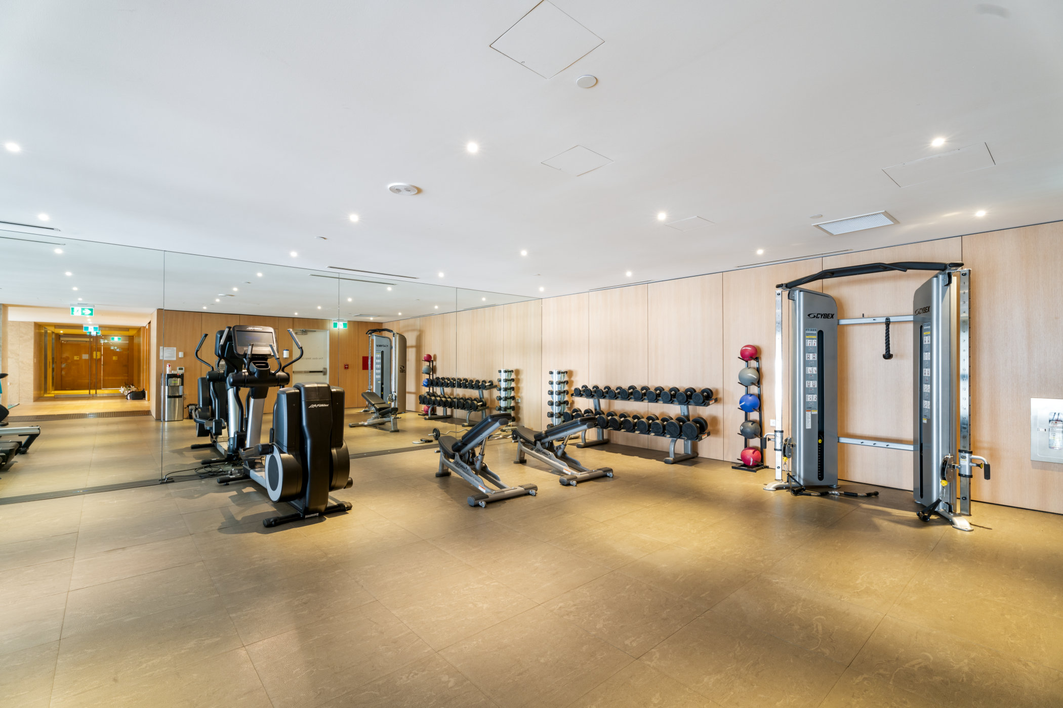 #409 – 1355 Bellevue Avenue