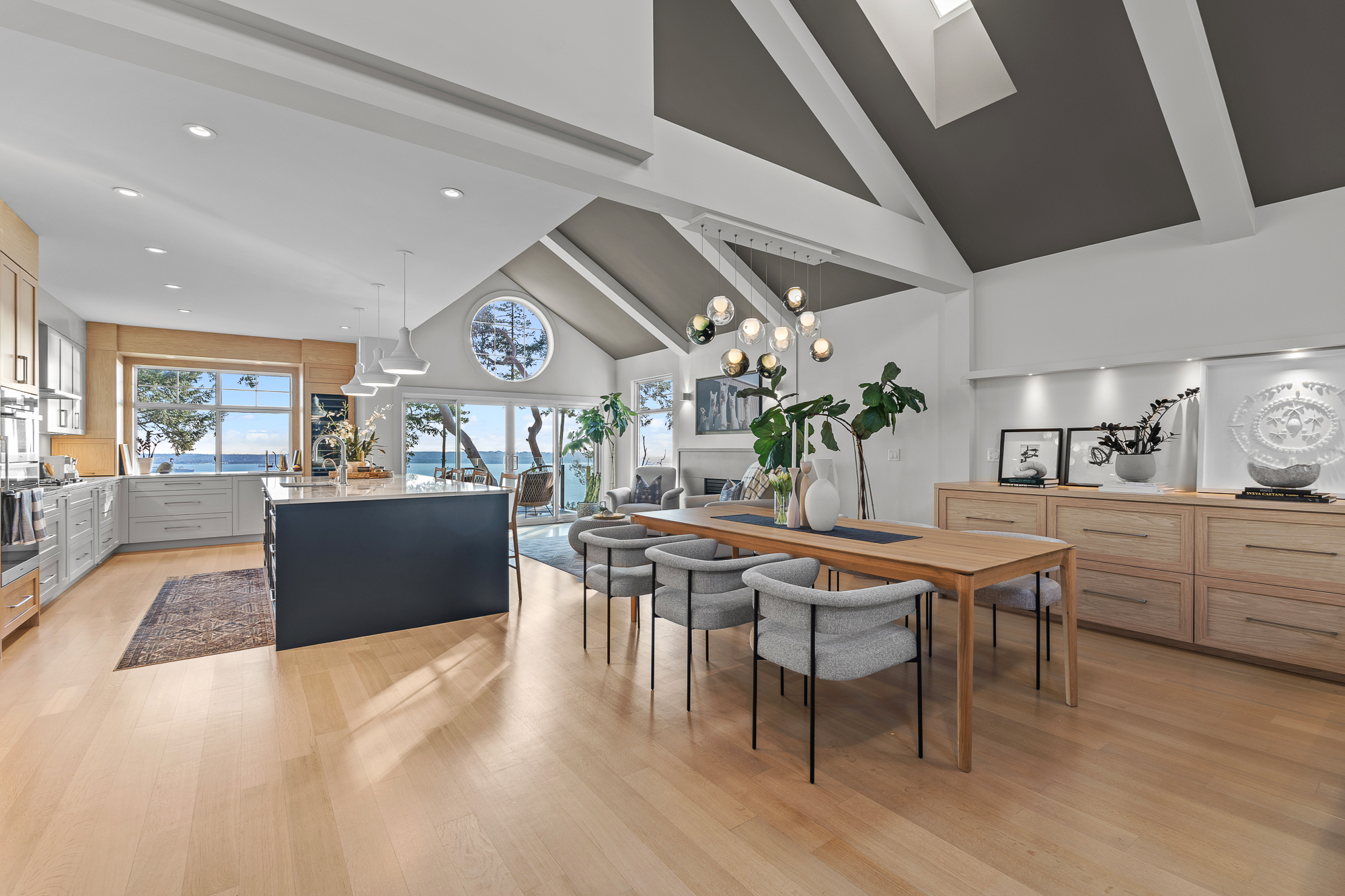 #8 – 5110 Alderfeild Place