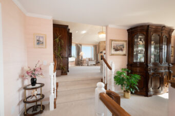 4228 Rockridge Crescent