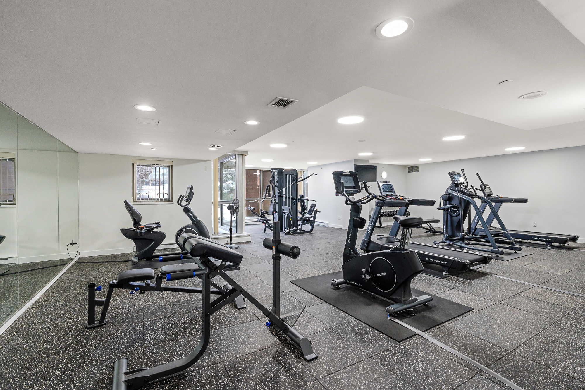 #1805 - 235 Guildford Way