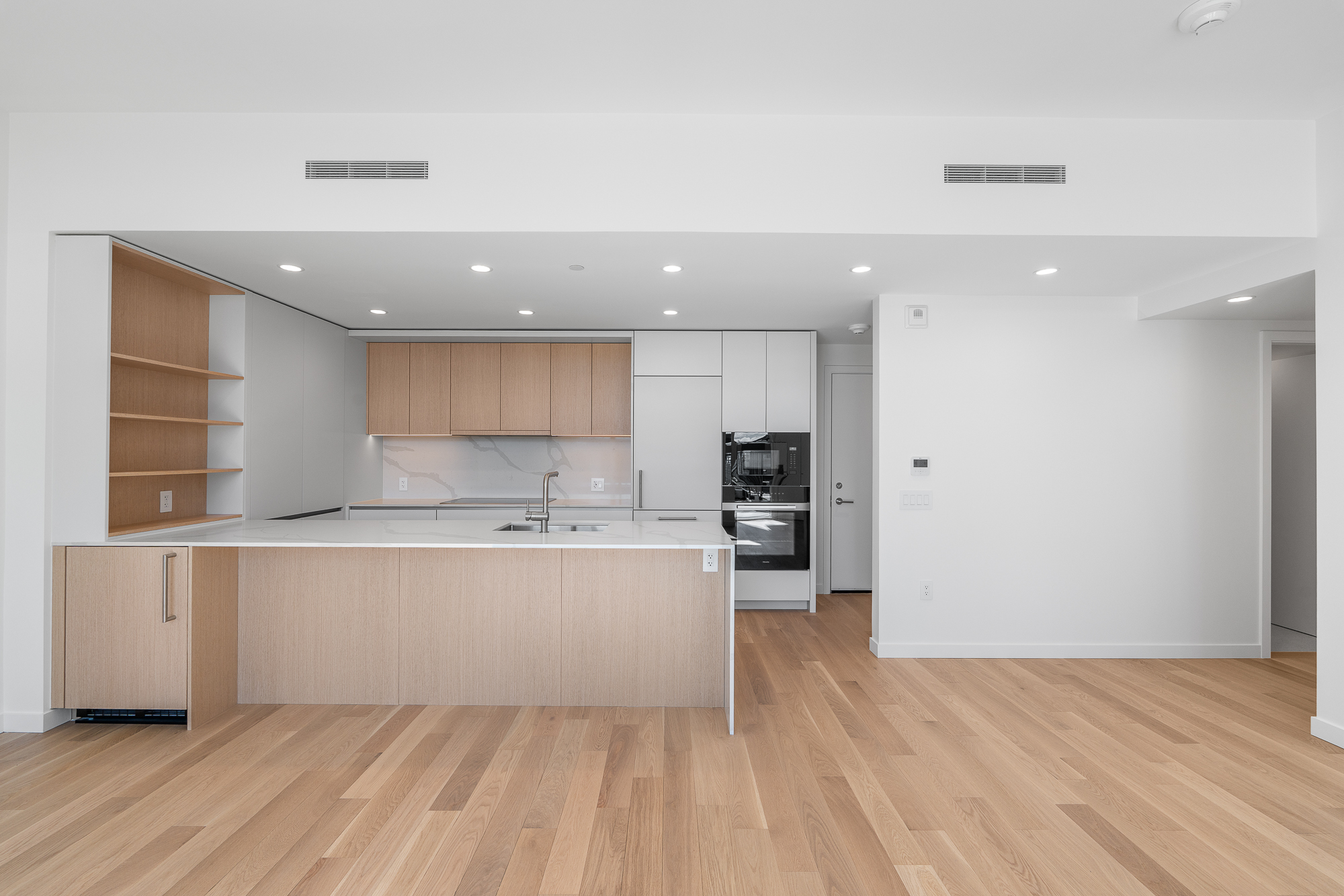 #209 – 3963 Uplands Way