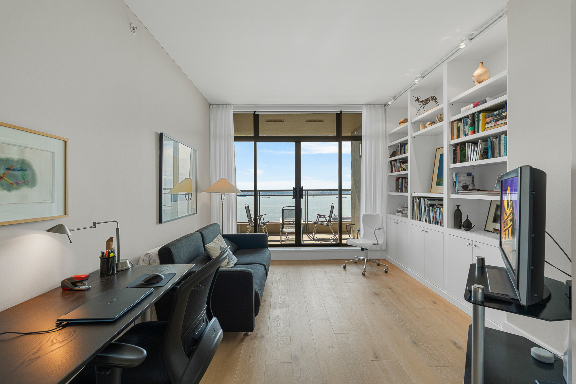 #1402 - 3355 Cypress Place