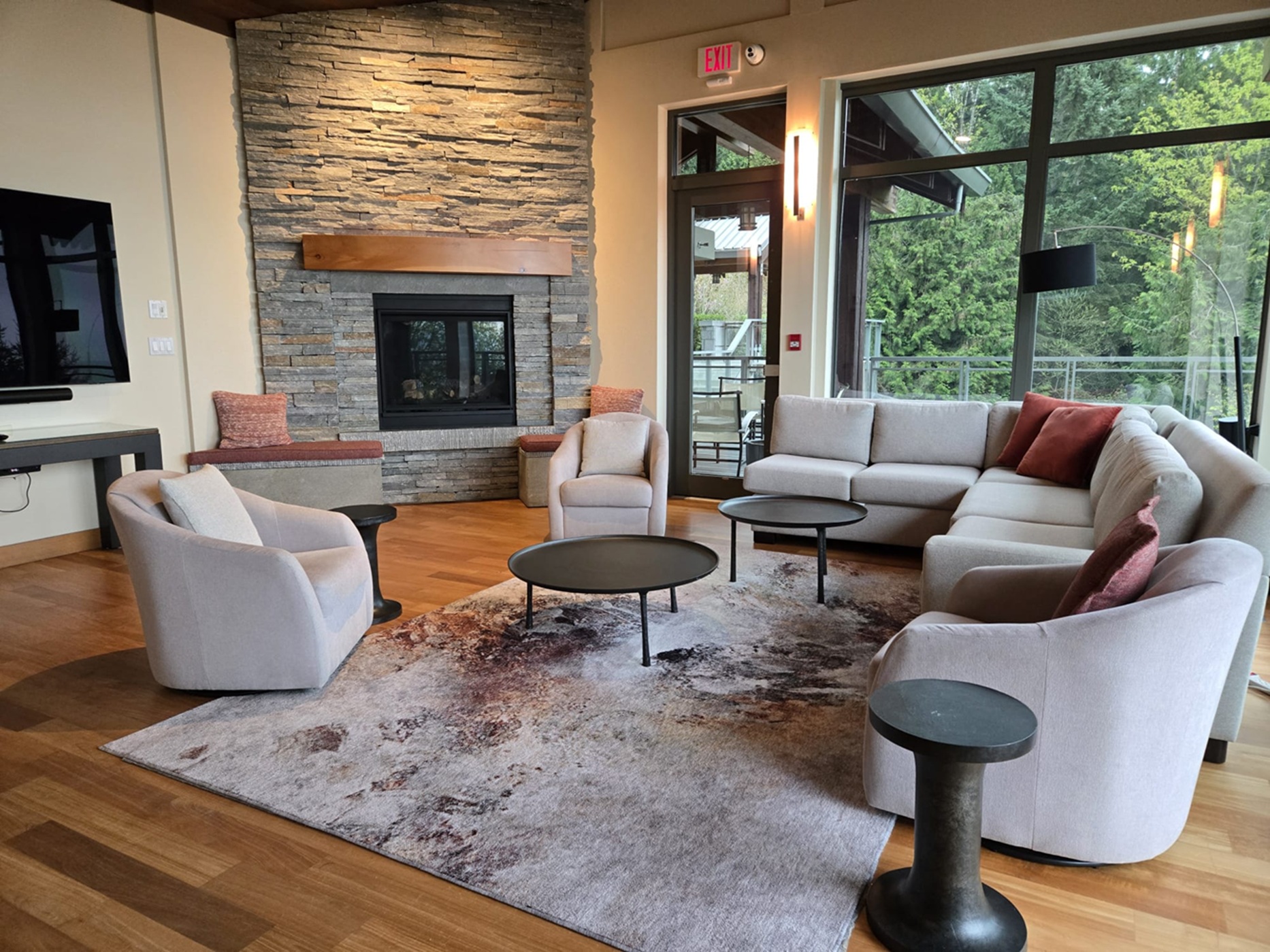 #1402 – 3355 Cypress Place