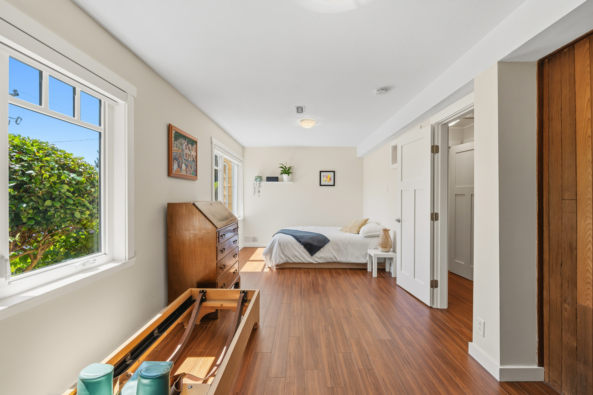 6577 Marine Drive