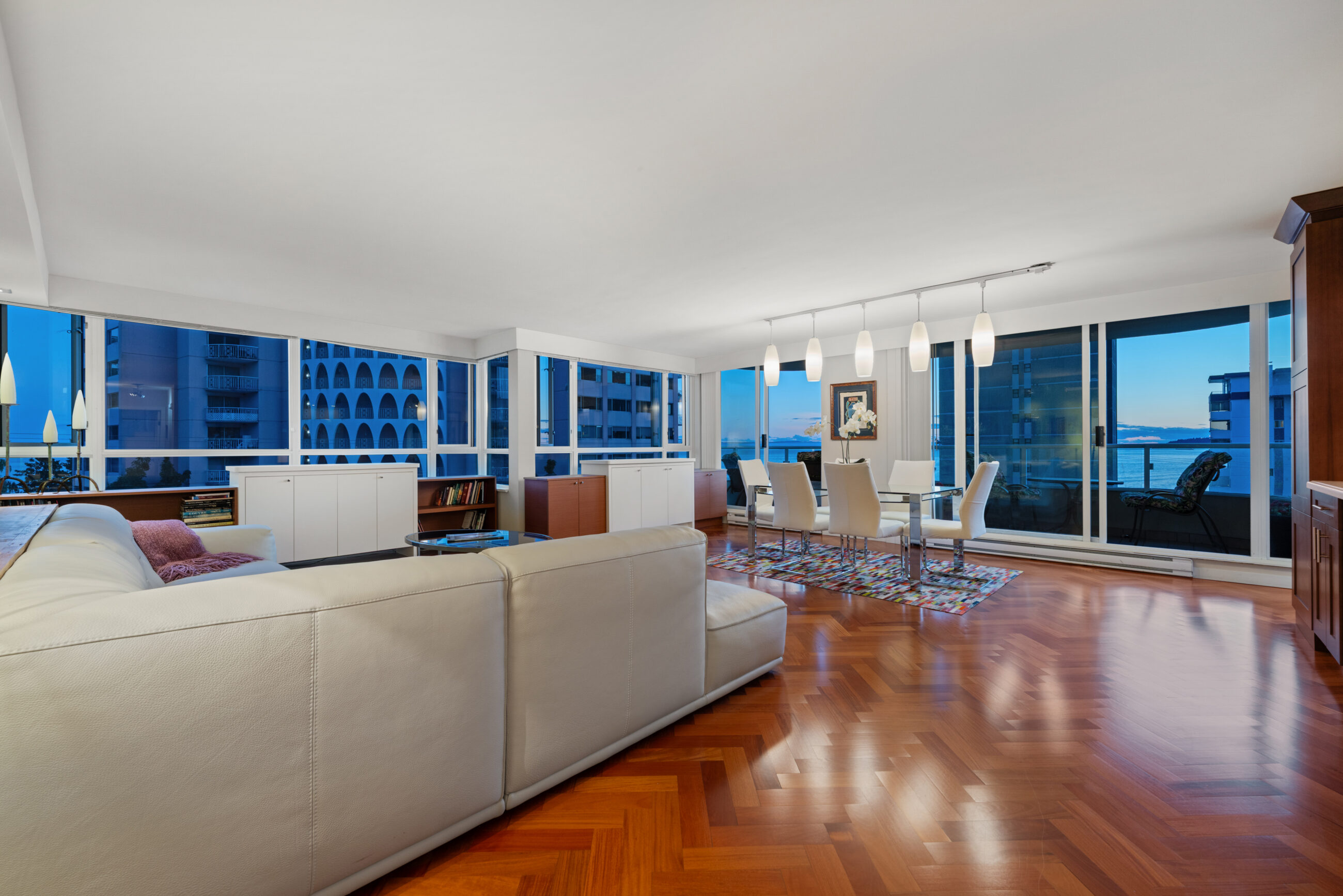 #503 - 2203 Bellevue Avenue