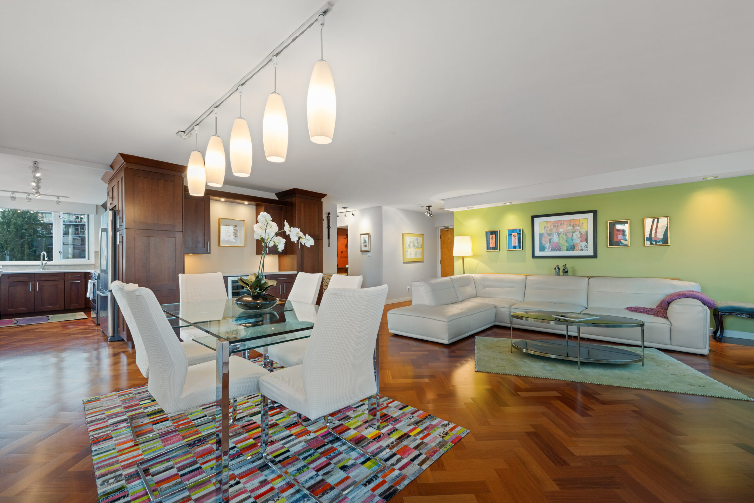 #503 - 2203 Bellevue Avenue