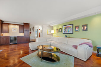 #503 - 2203 Bellevue Avenue