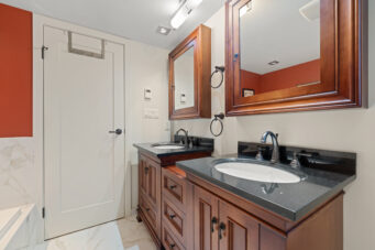 #503 - 2203 Bellevue Avenue