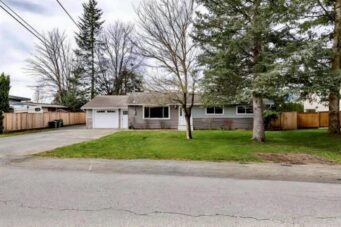 7413 Leary Crescent