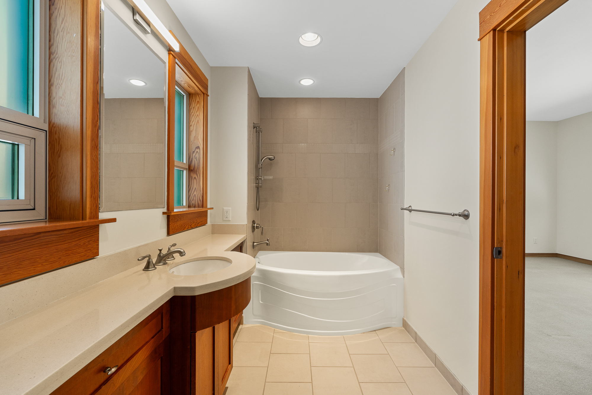 #201 - 550 17th Street